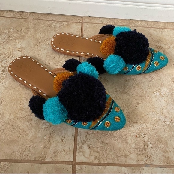 Figue x Free people Patterned Embroidered Accent Mules size 6 - Picture 4 of 8